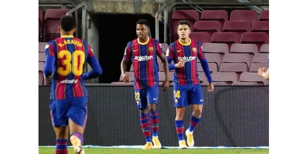Može li preslagivanje trenera Ronalda Koemana spasiti Barcelonu?